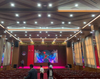 Dự án lắp đặt âm thanh ánh sáng trường đại học kỹ thuật Y - Dược Đà Nẵng CS1-1